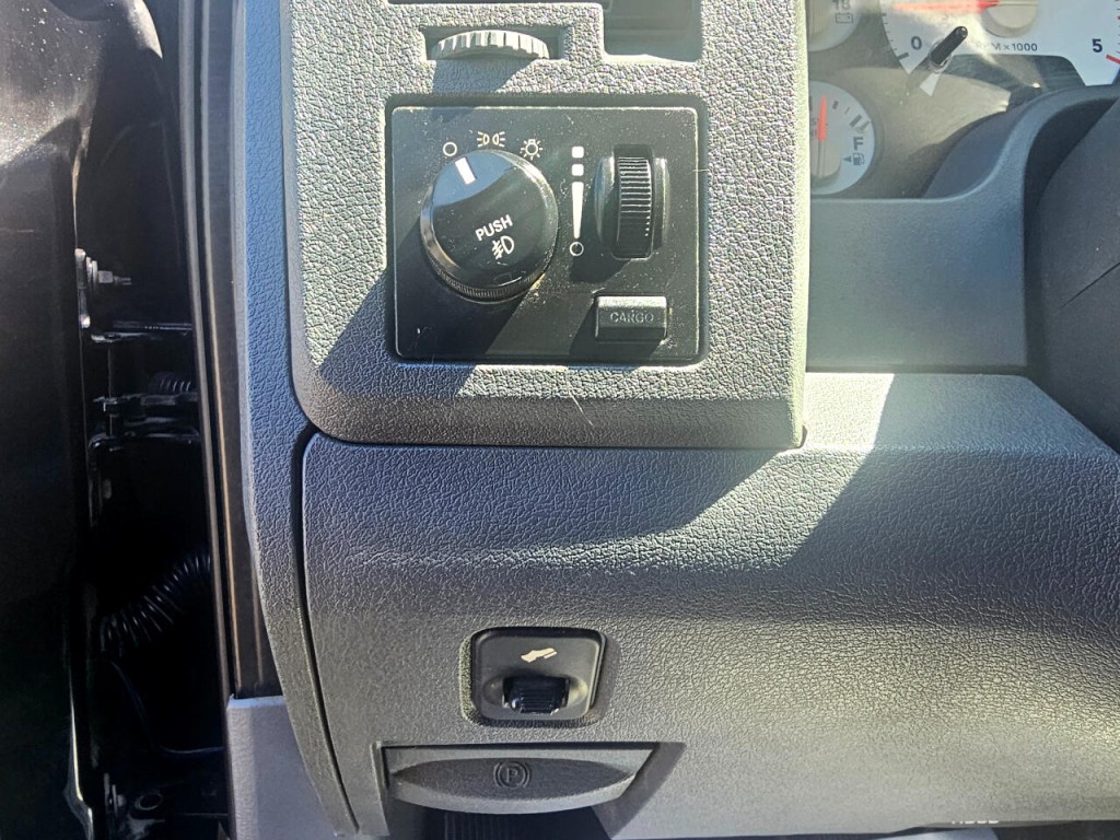 2006 Dodge Ram 2500 Image 32