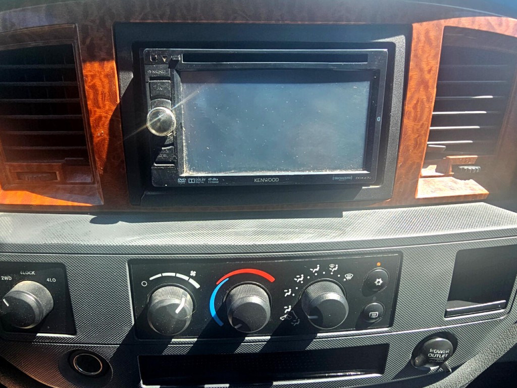 2006 Dodge Ram 2500 Image 39