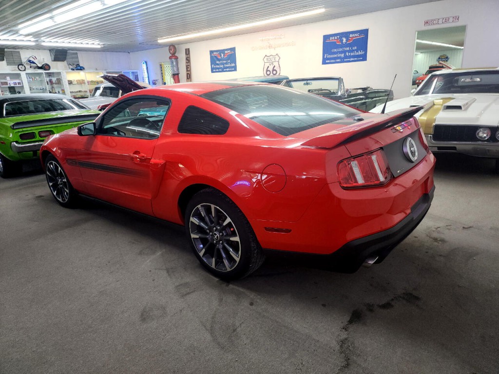 2012 Ford Mustang Image 4