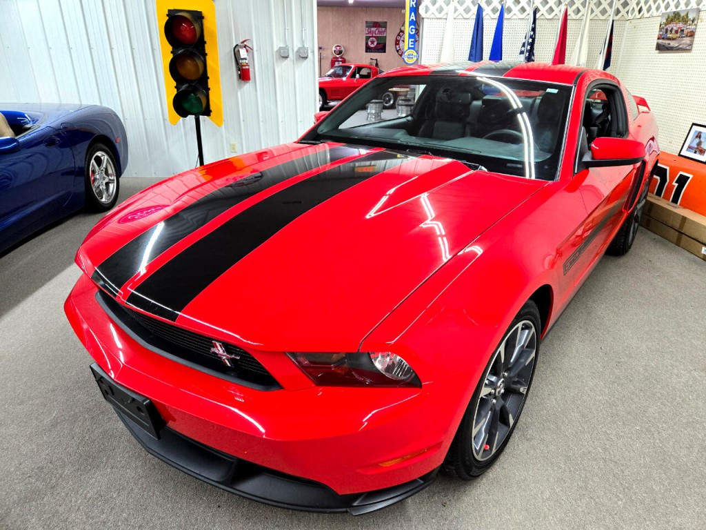 2012 Ford Mustang Image 12