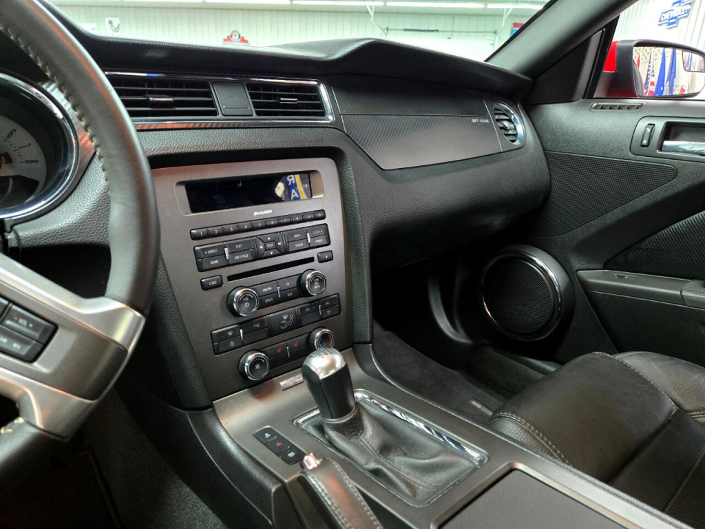 2012 Ford Mustang Image 31