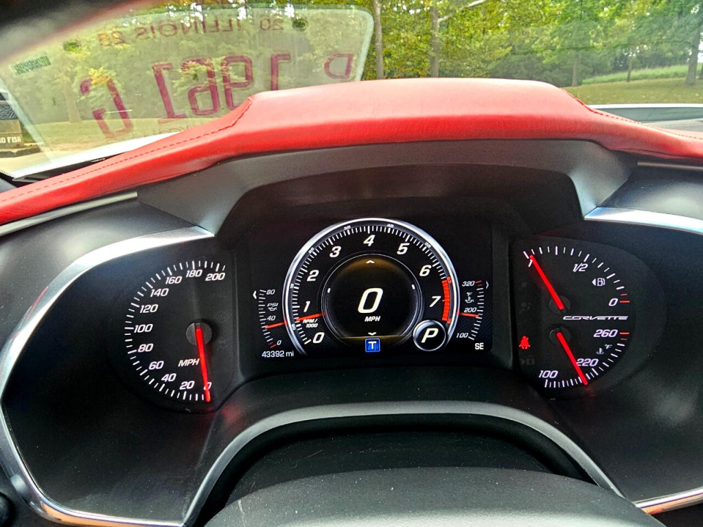 2015 Chevrolet Corvette Image 35