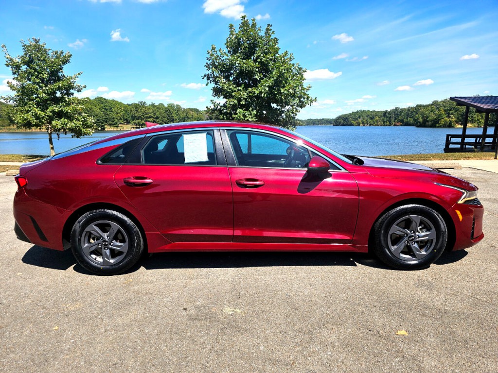 2021 Kia K5 Image 4