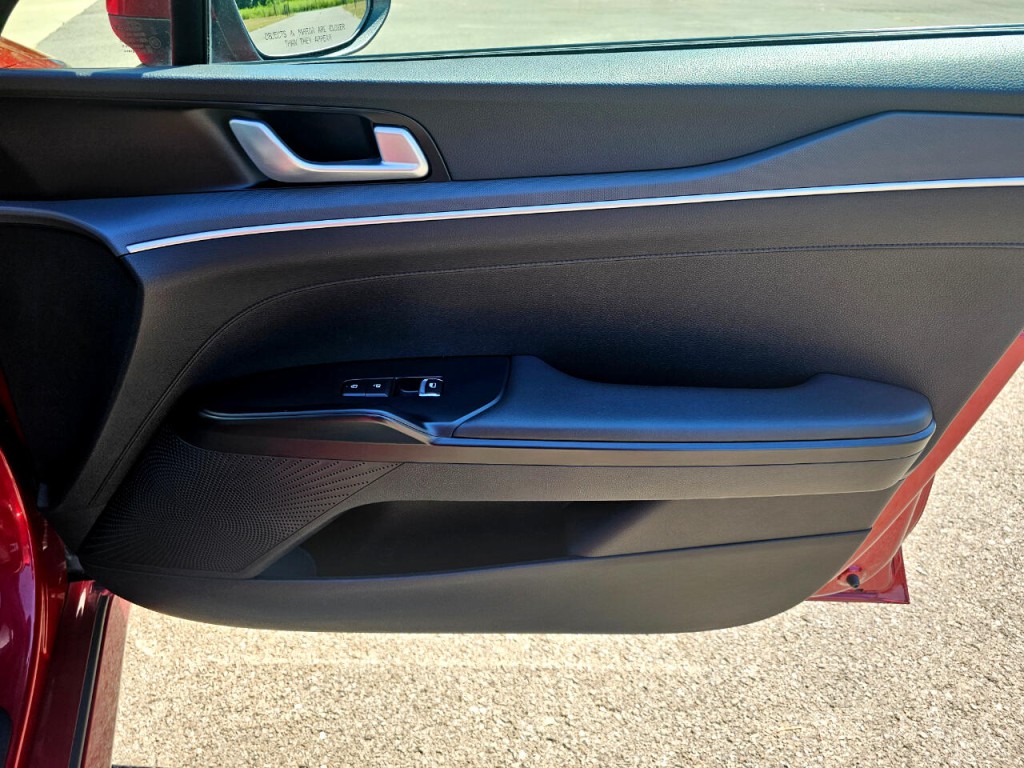 2021 Kia K5 Image 17