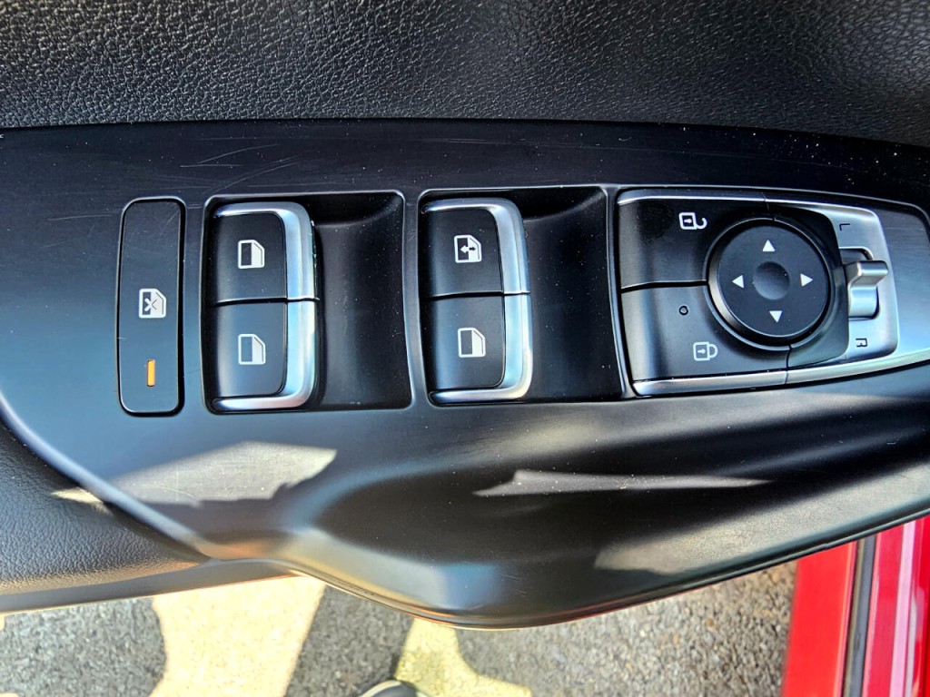 2021 Kia K5 Image 30