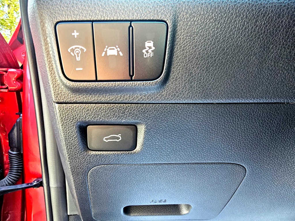 2021 Kia K5 Image 32