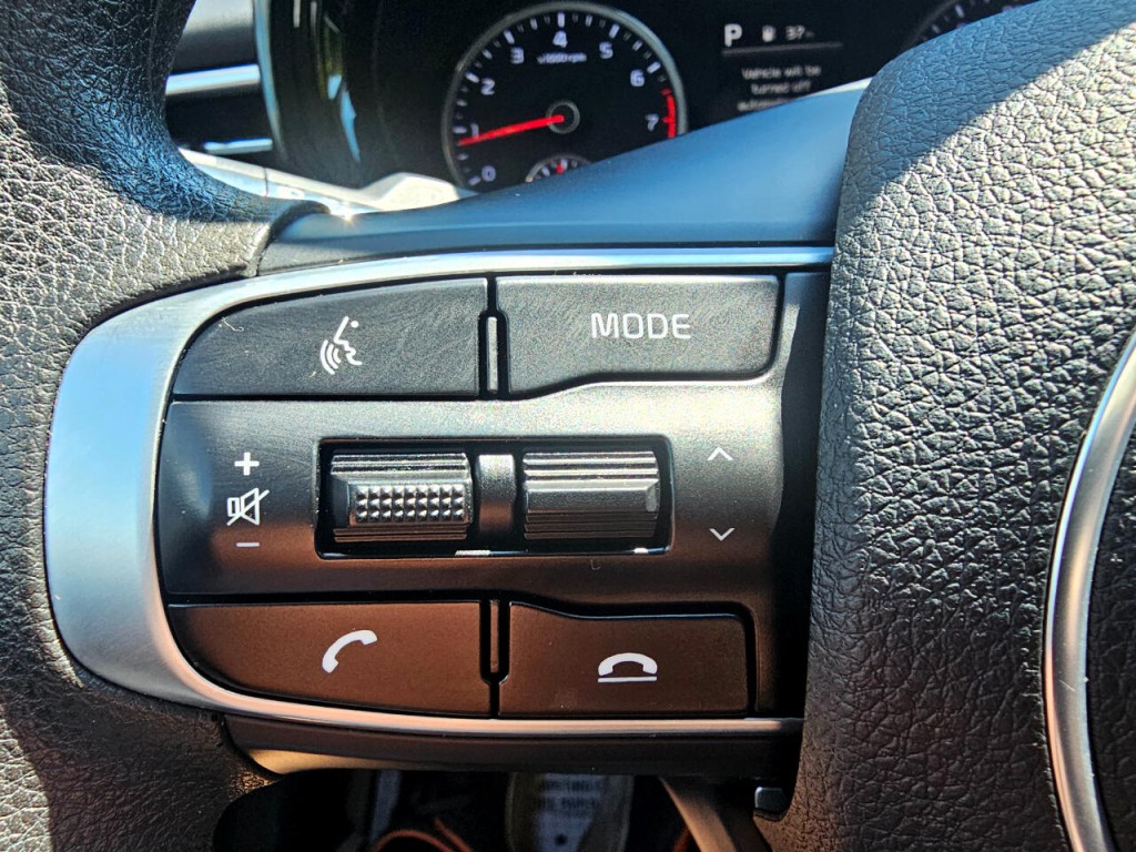 2021 Kia K5 Image 35