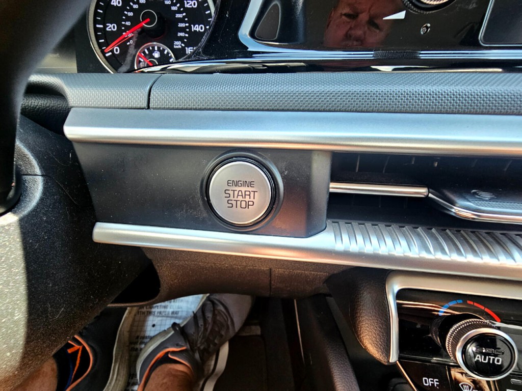 2021 Kia K5 Image 38