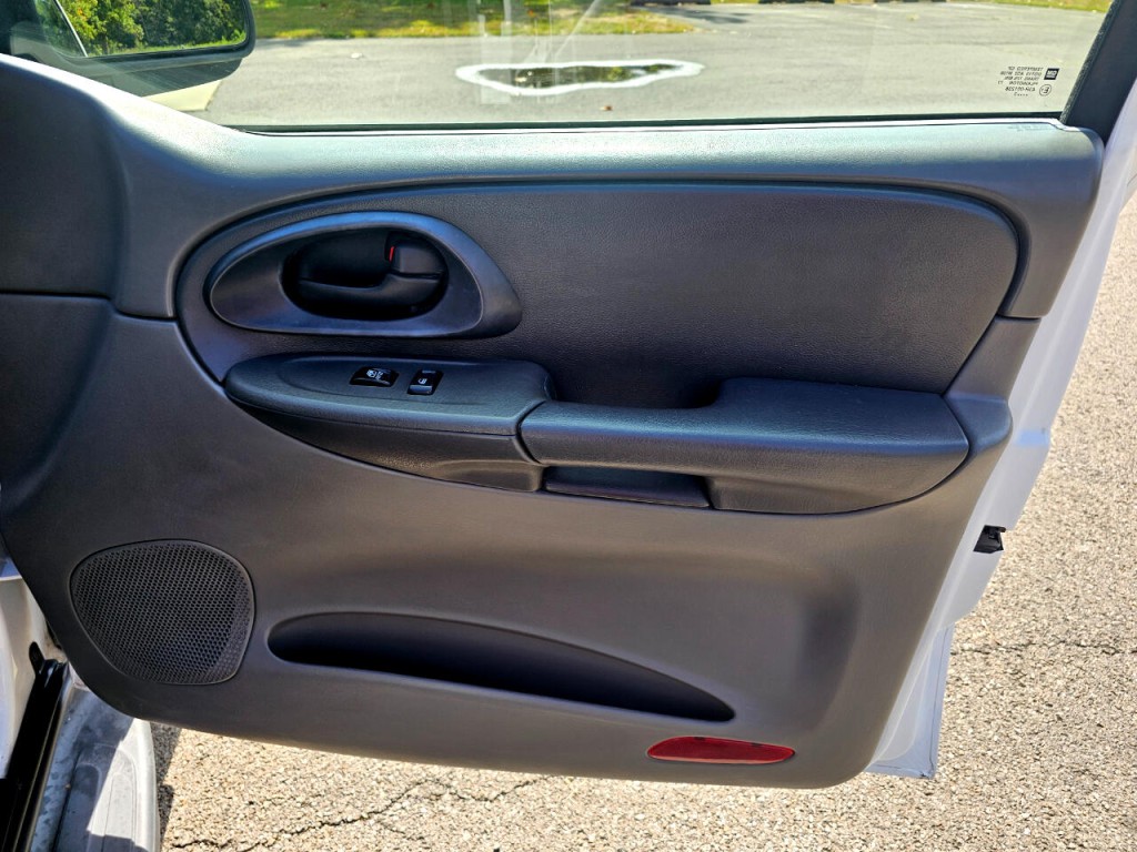 2003 Chevrolet Trailblazer Image 17