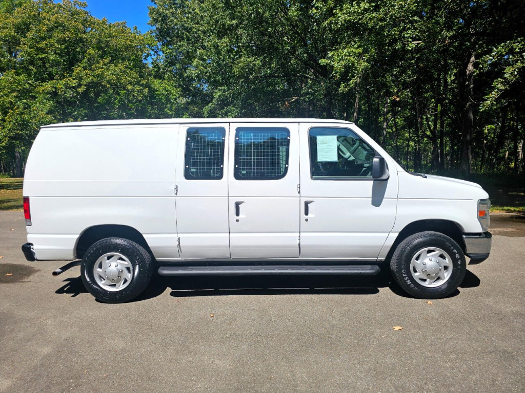 2013 Ford Econoline Image 4