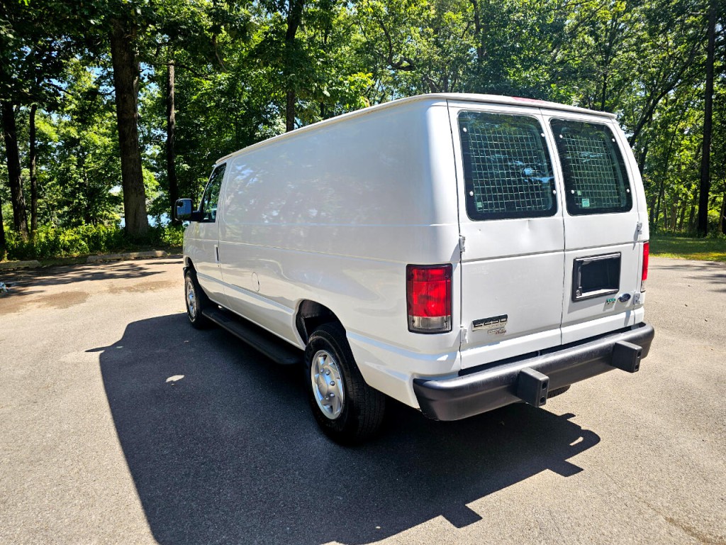 2013 Ford Econoline Image 8