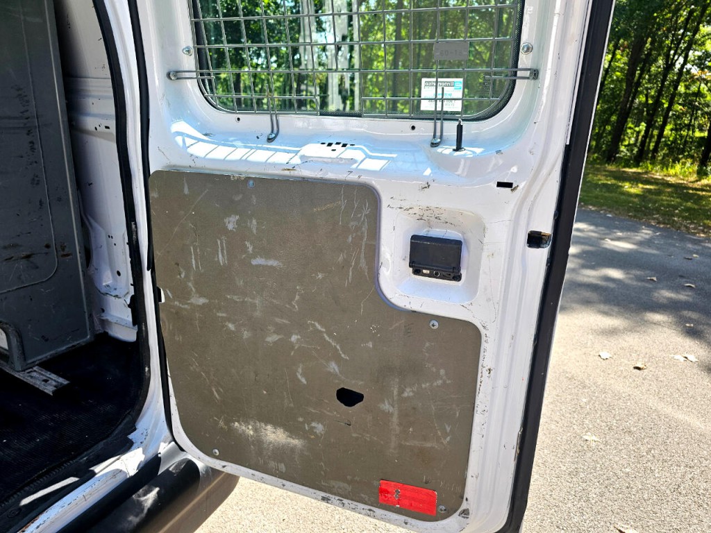 2013 Ford Econoline Image 22