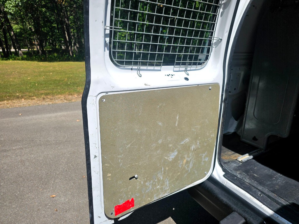 2013 Ford Econoline Image 23
