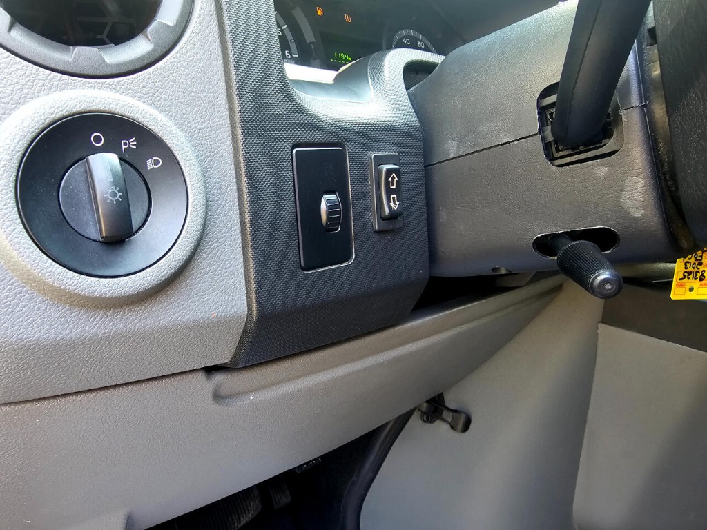 2013 Ford Econoline Image 34