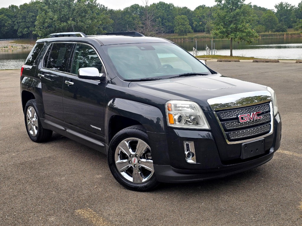 2014 GMC Terrain Image 2
