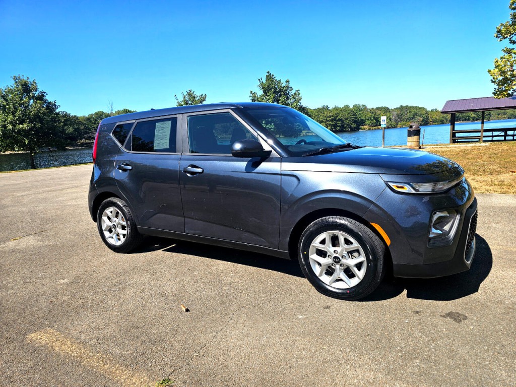 2020 Kia Soul Image 3
