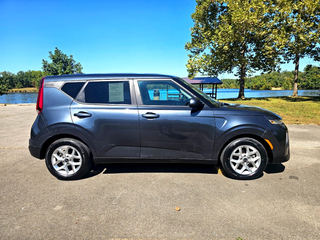 2020 Kia Soul Image 4