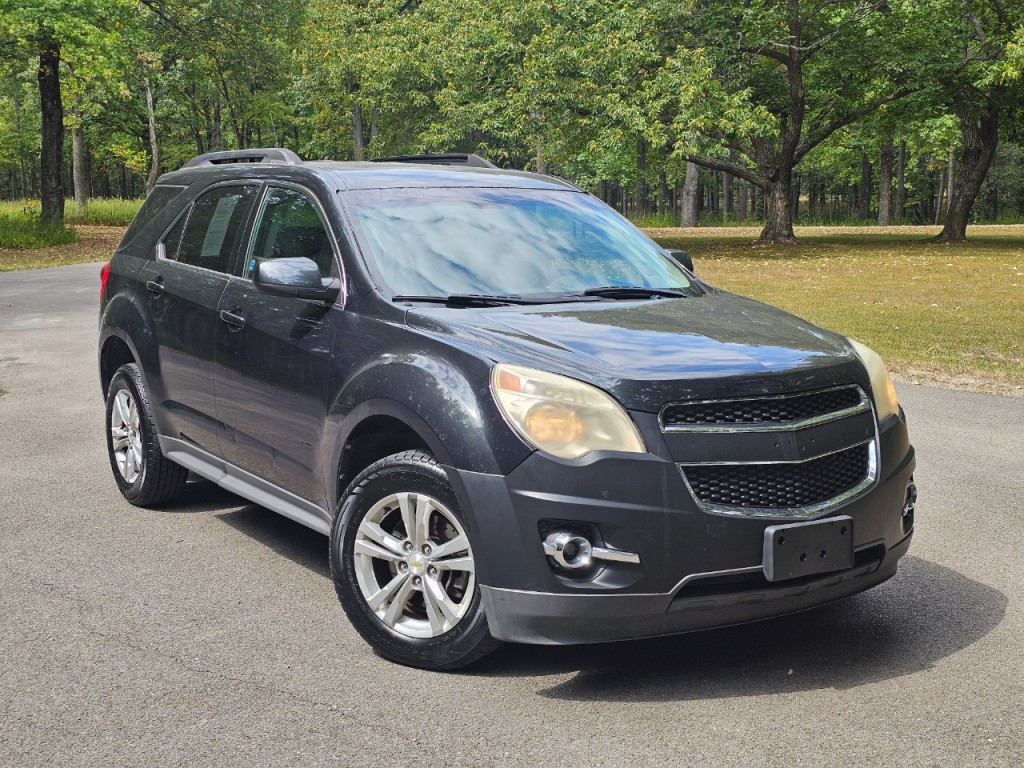 2010 Chevrolet Equinox Image 2