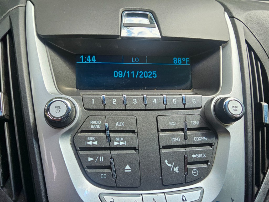 2010 Chevrolet Equinox Image 34