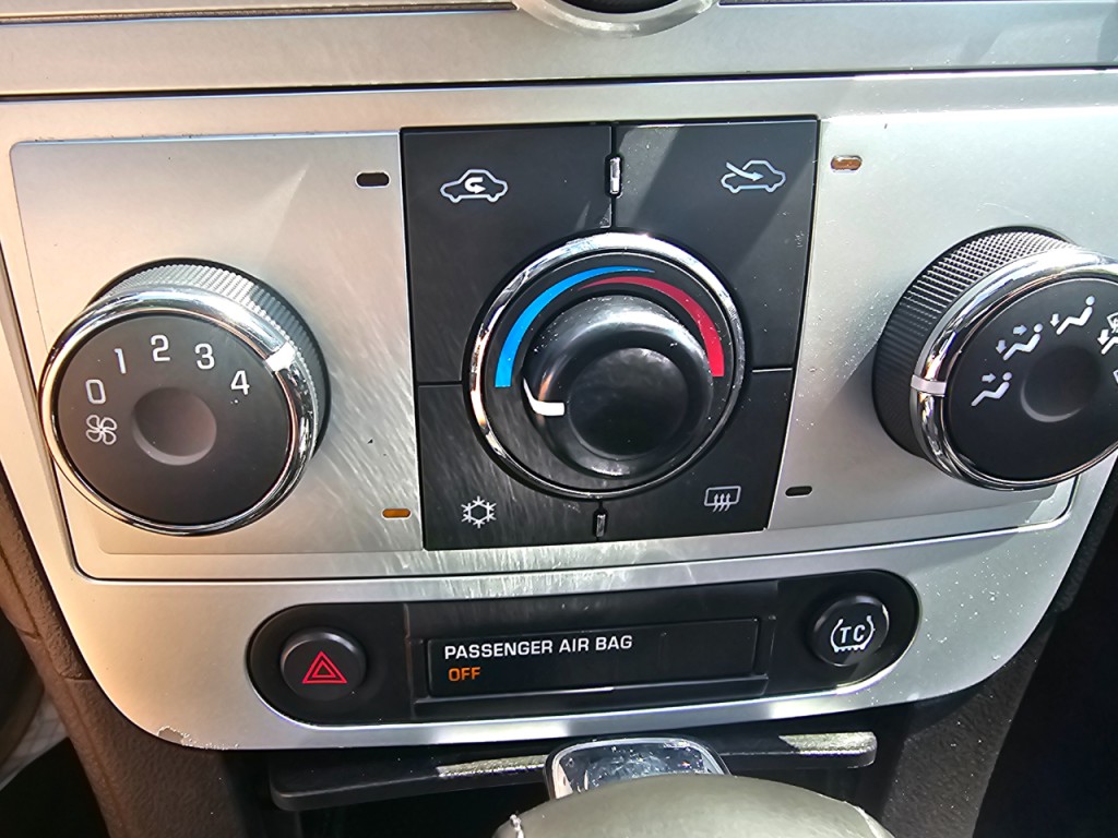 2011 Chevrolet Malibu Image 39