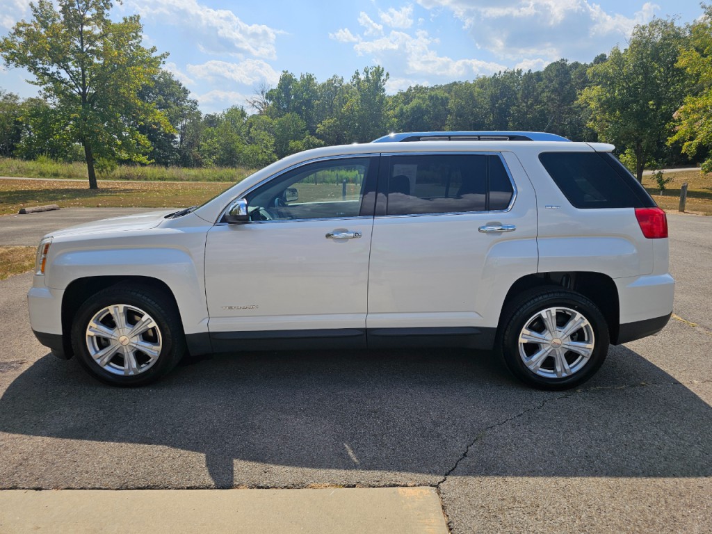 2017 GMC Terrain Image 10
