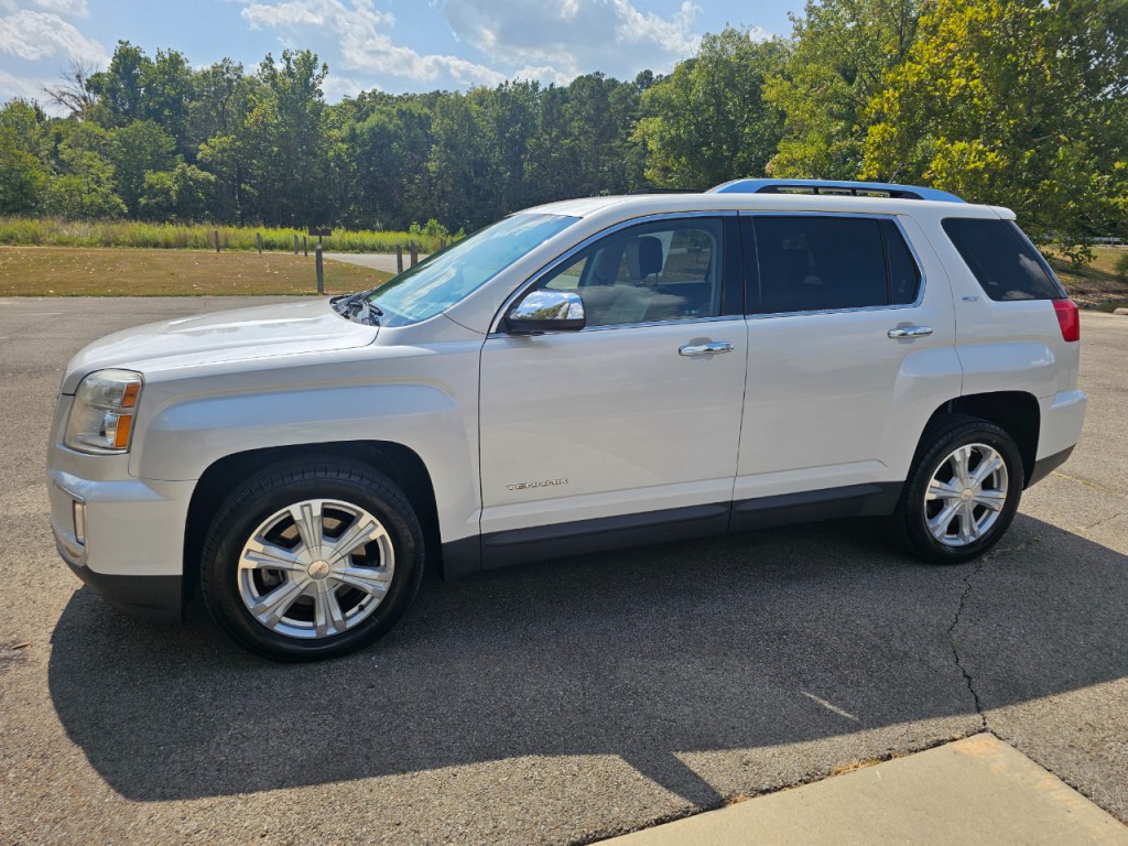 2017 GMC Terrain Image 11