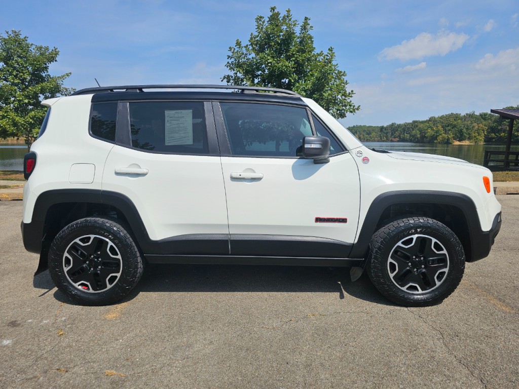 2017 Jeep Renegade Image 4