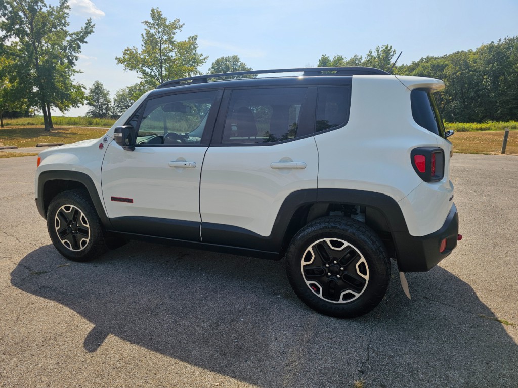 2017 Jeep Renegade Image 9