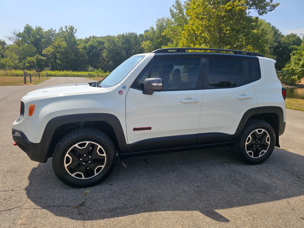 2017 Jeep Renegade Image 11