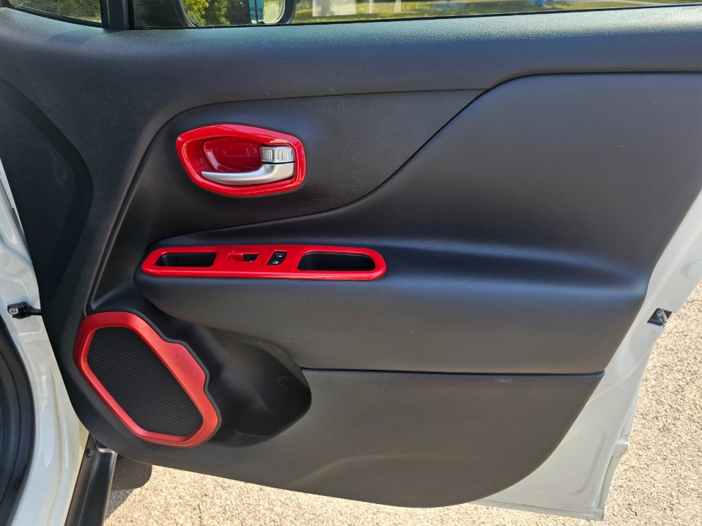 2017 Jeep Renegade Image 19