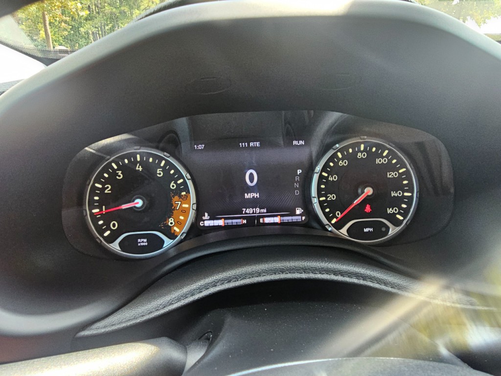 2017 Jeep Renegade Image 38