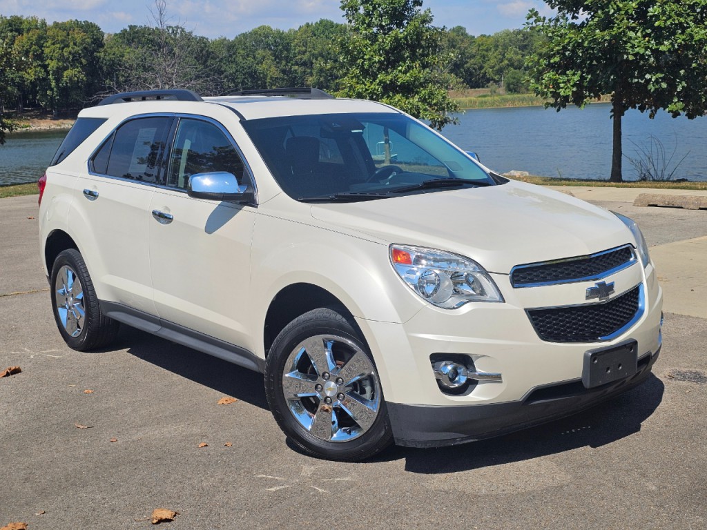 2015 Chevrolet Equinox Image 2