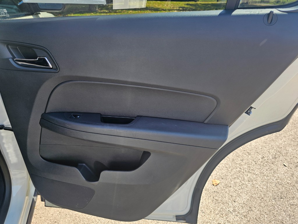 2015 Chevrolet Equinox Image 18