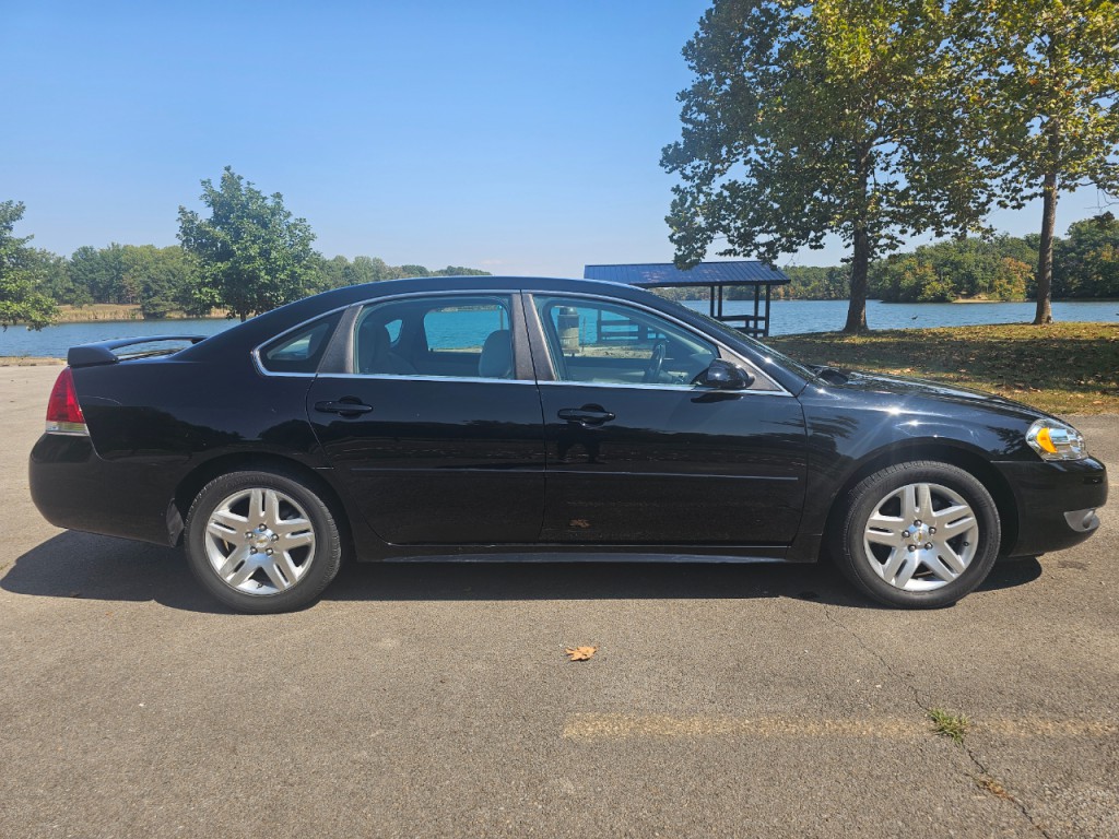 2011 Chevrolet Impala Image 4