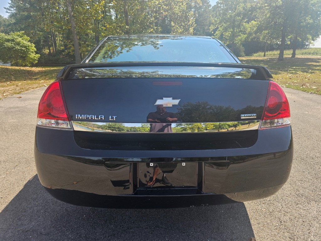 2011 Chevrolet Impala Image 7