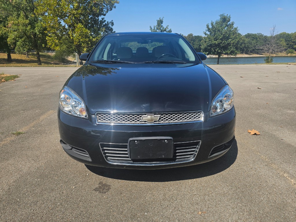 2011 Chevrolet Impala Image 13
