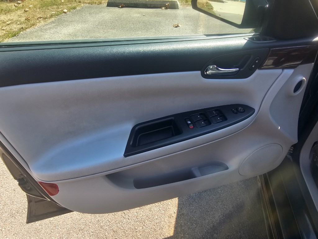 2011 Chevrolet Impala Image 22
