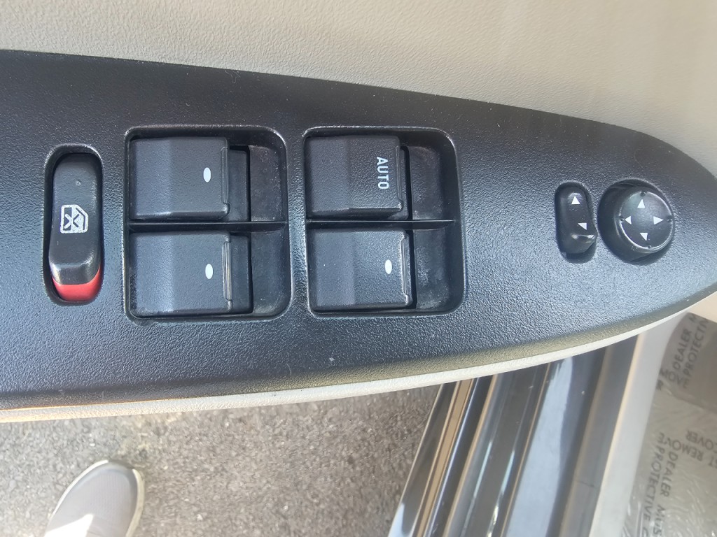 2011 Chevrolet Impala Image 30