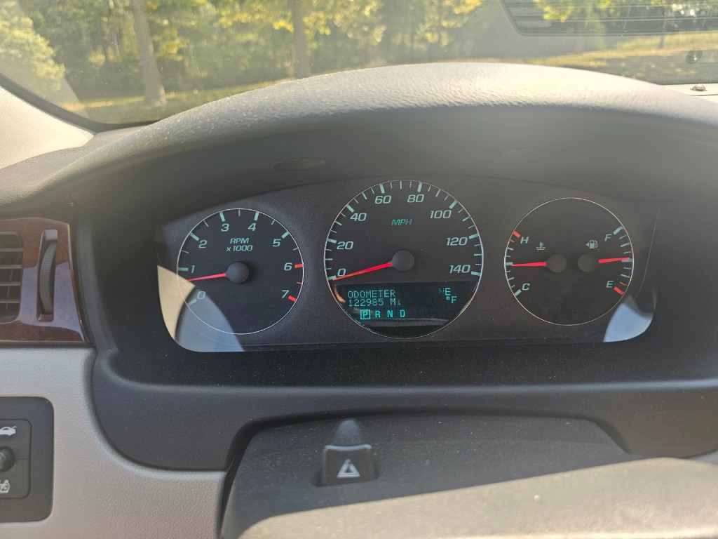 2011 Chevrolet Impala Image 36