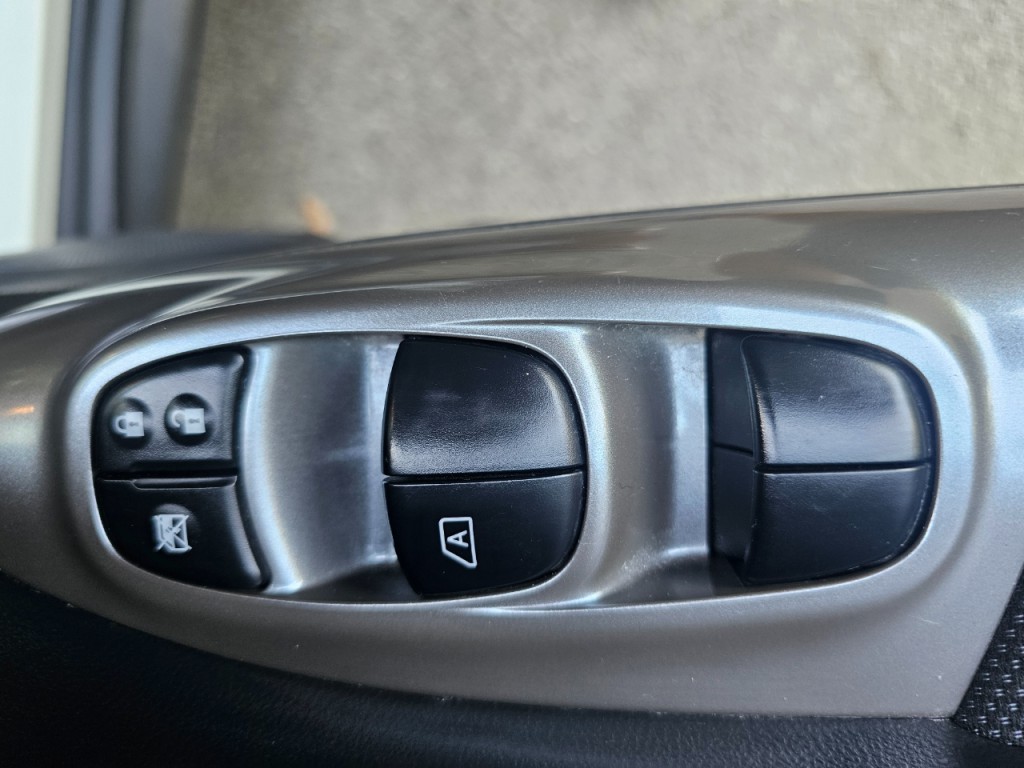 2014 Nissan Juke Image 28