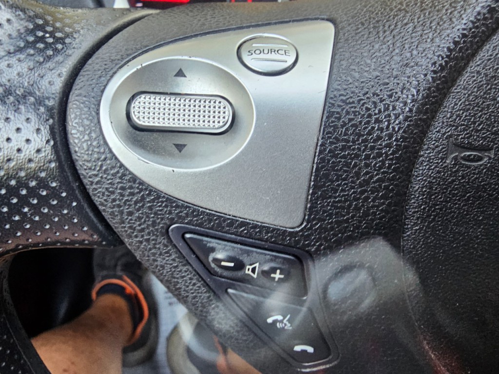 2014 Nissan Juke Image 32