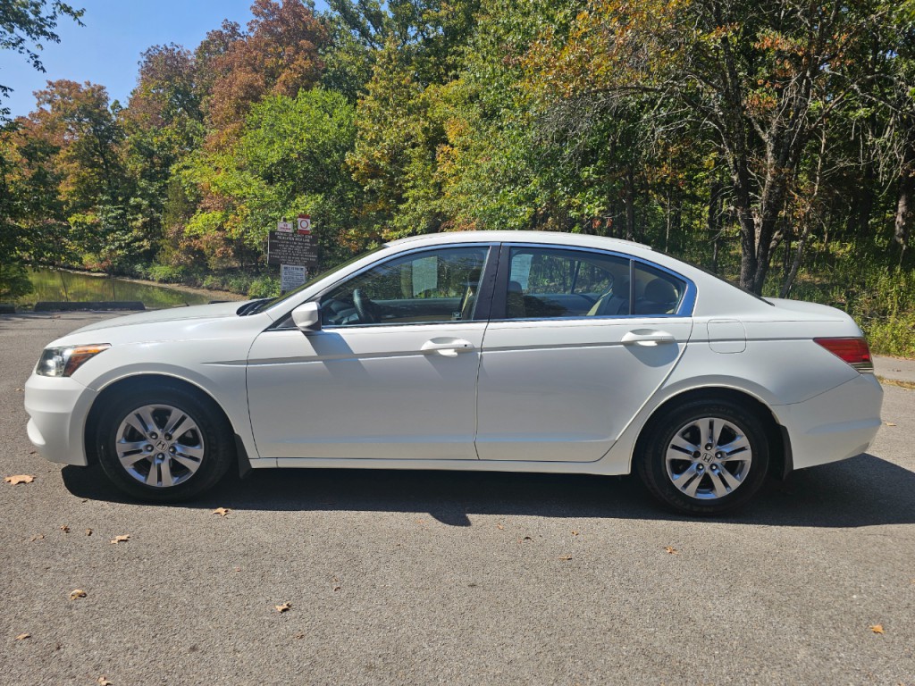 2012 Honda Accord Image 10