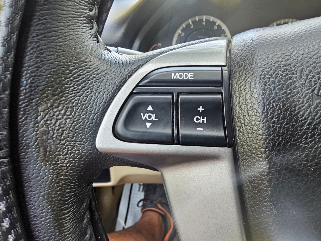 2012 Honda Accord Image 35