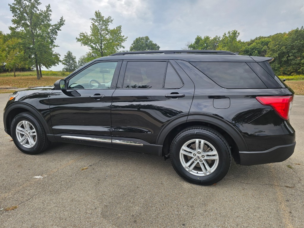 2021 Ford Explorer Image 9