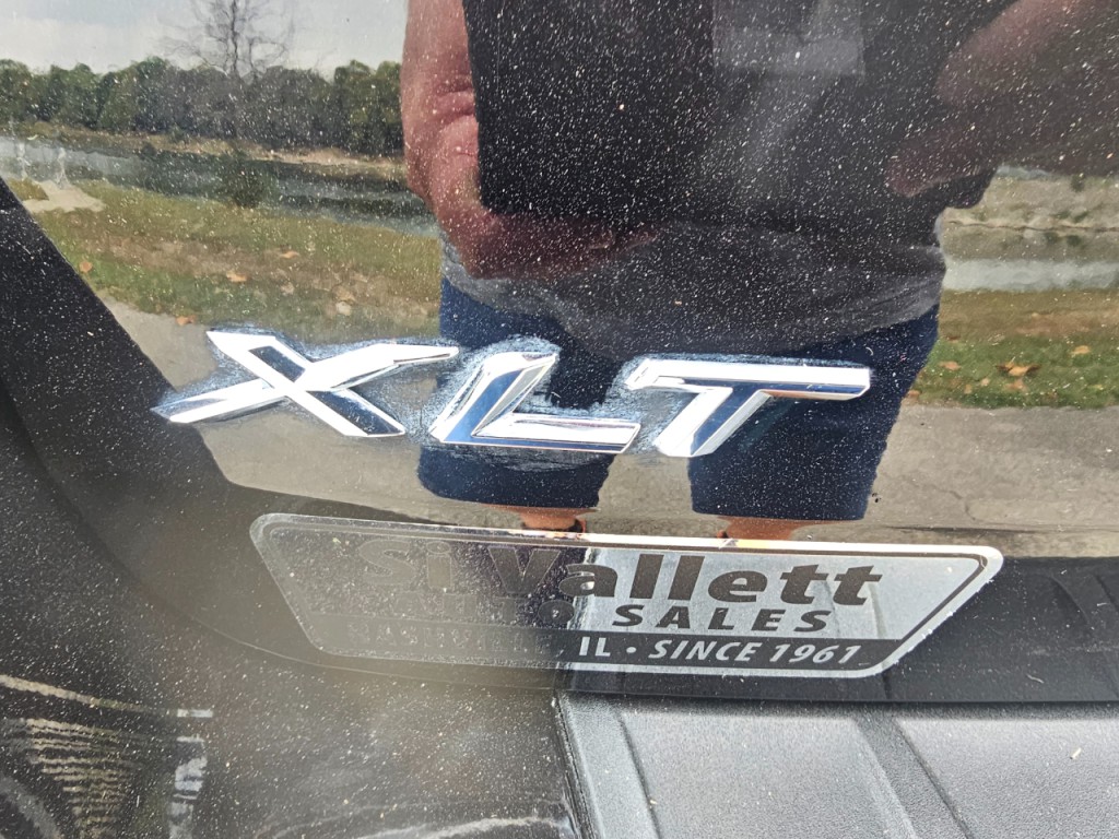 2021 Ford Explorer Image 16