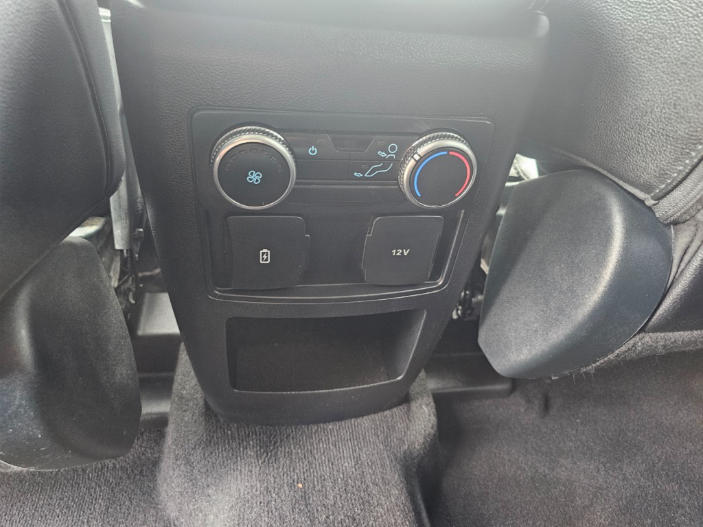 2021 Ford Explorer Image 27