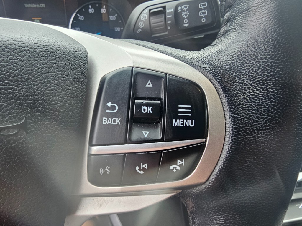 2021 Ford Explorer Image 38