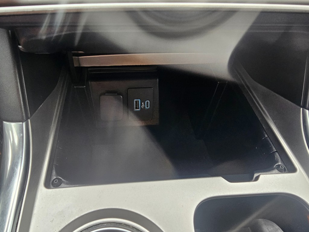 2021 Ford Explorer Image 46