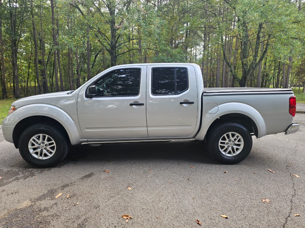 2016 Nissan Frontier Image 10