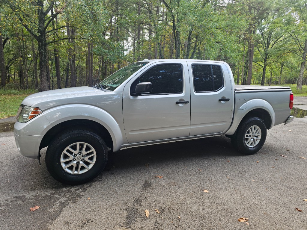 2016 Nissan Frontier Image 11